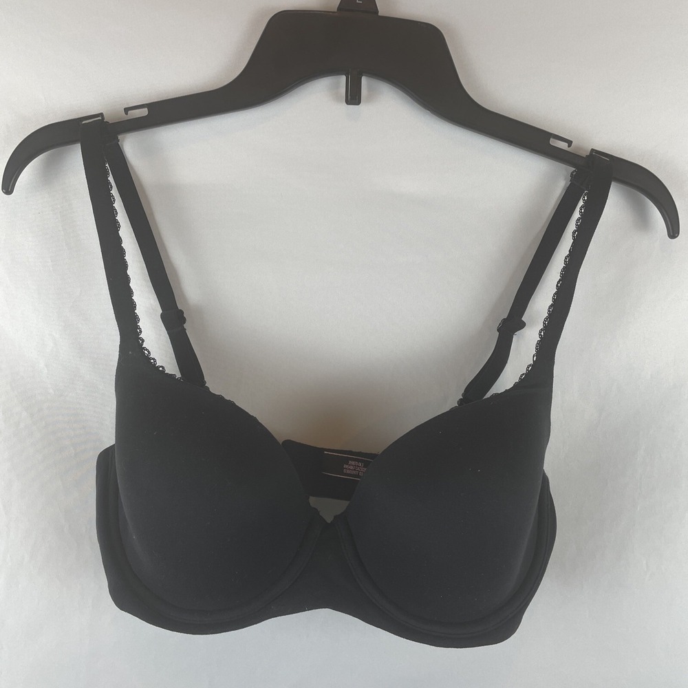 Victorias Secret Body by Victoria lined demi bra size 32DD Black Lace Straps